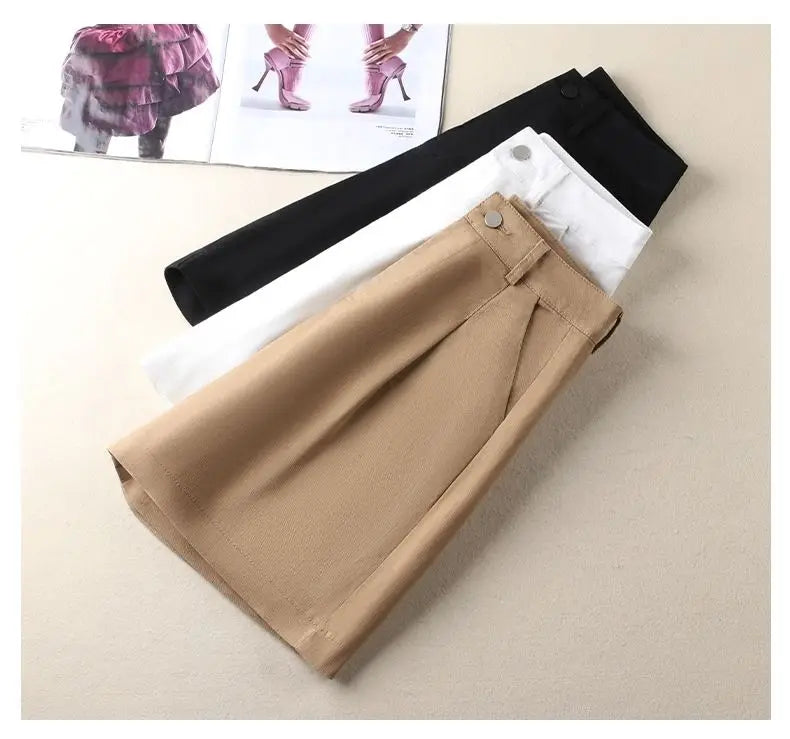 Chic High-Waist Belted Shorts - Summer 2025 Glam