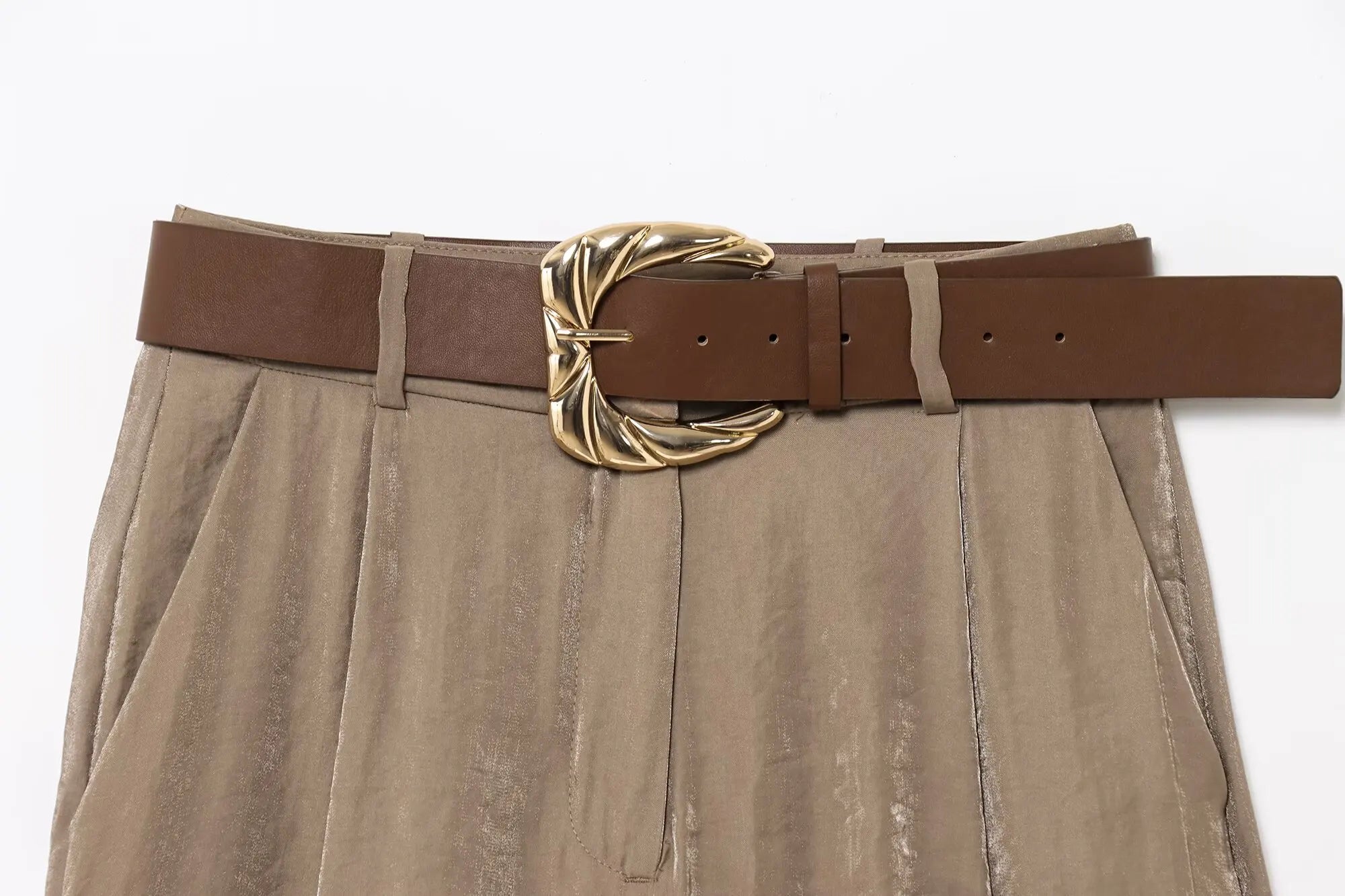 TRAFZA Female Summer Sexy Sling Tops Light Brown V-Neck Sleeveless Embroidery Lace-Up Decoration Women's Fashion Short Tops