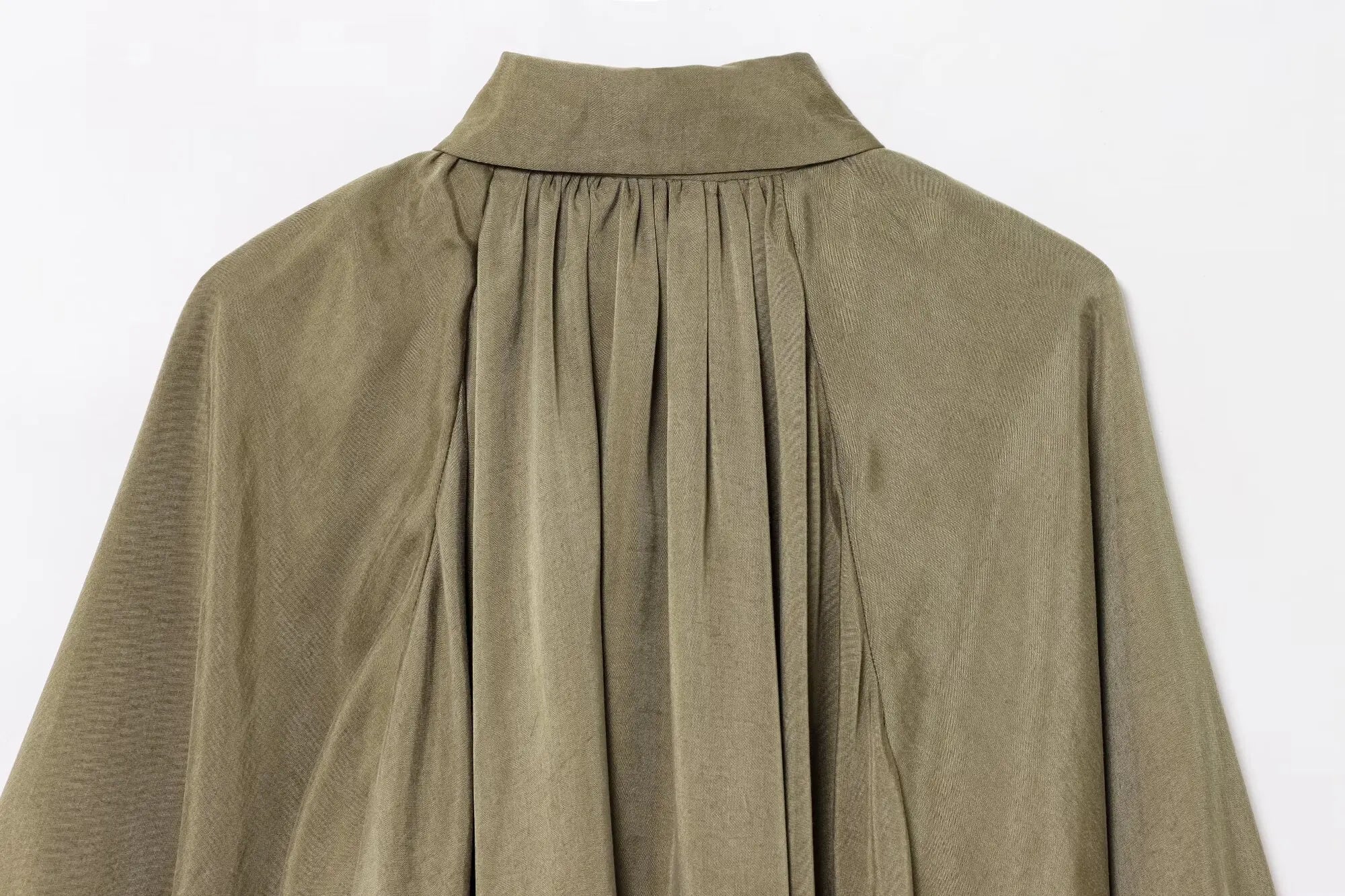 TRAFZA Spring Woman Elegant Chic Zipper Design Solid Casual Coat Women Lapel Bat Sleeve Pleated Decoration Loose Jacket Top