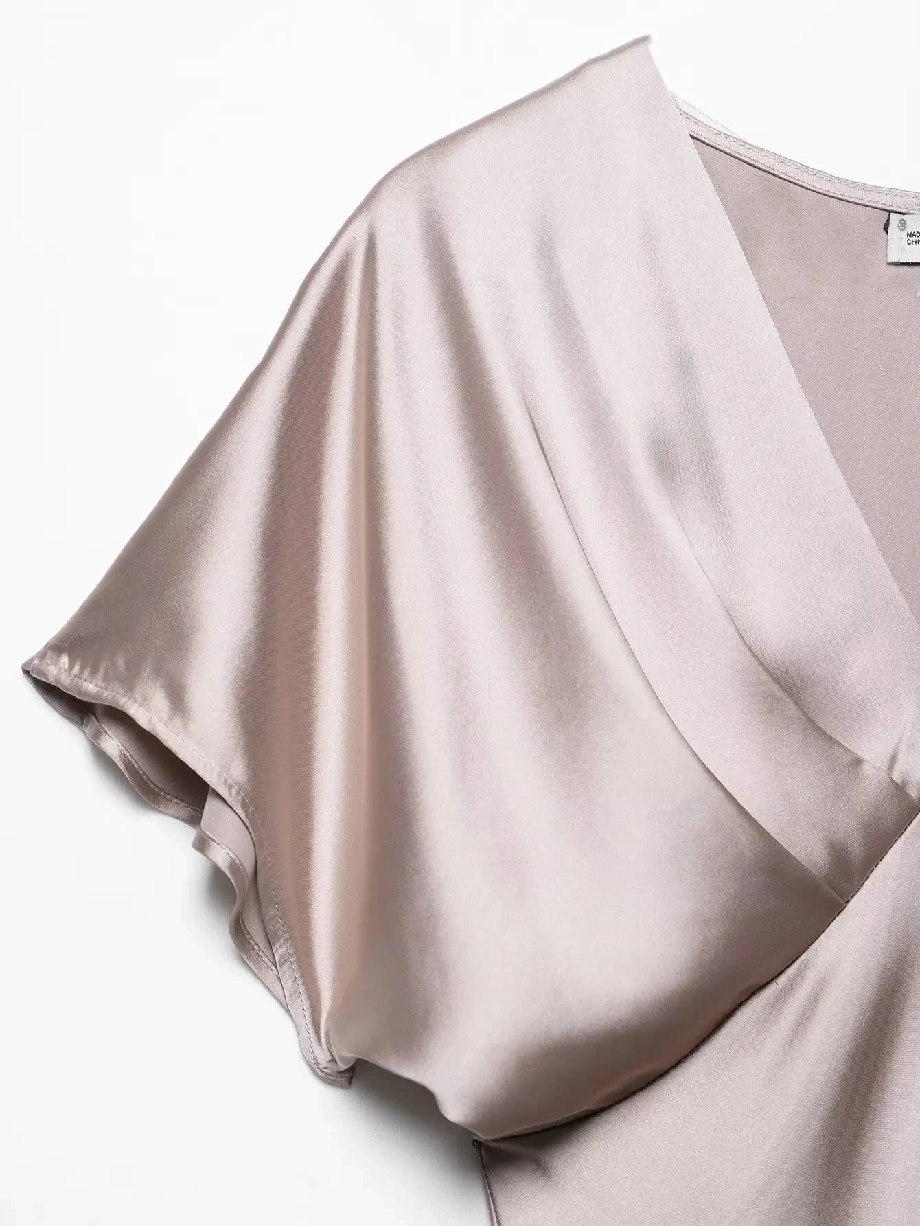 TRAFZA Summer Causal Silk Satin Texture Dresses For Women Pleated Short Sleeves Vintage V-neck Summer Pajama Style Midi Dresses