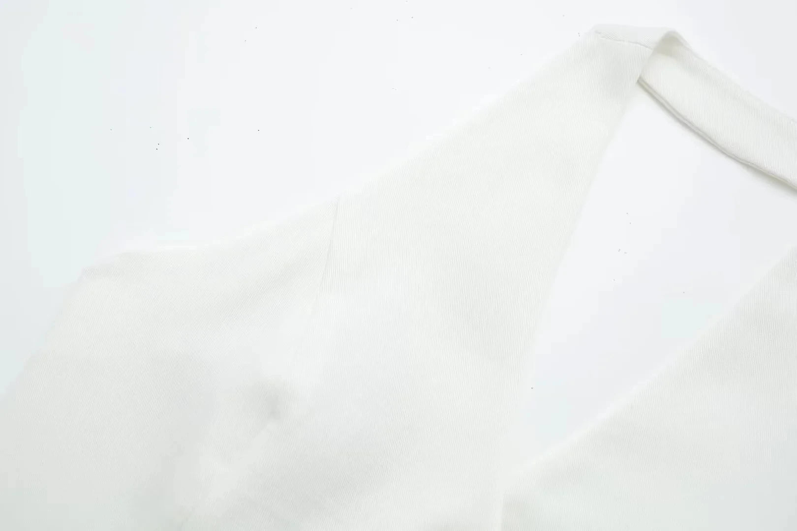 Halter Pant Suit - Summer 2025 Elegance