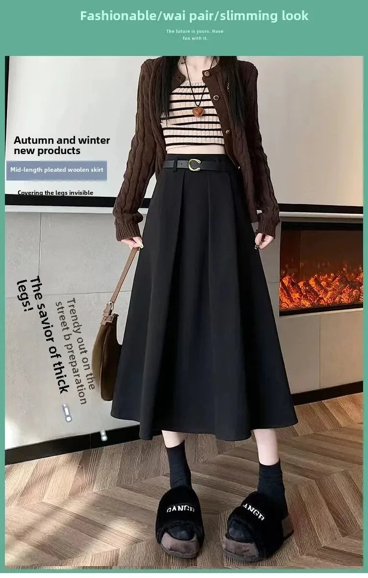 Sleek Woolen Pocket Skirt - Summer 2025 Elegance