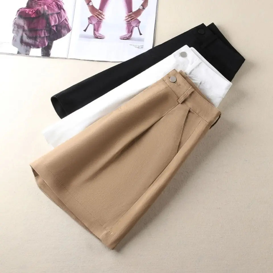 Chic High-Waist Belted Shorts - Summer 2025 Glam