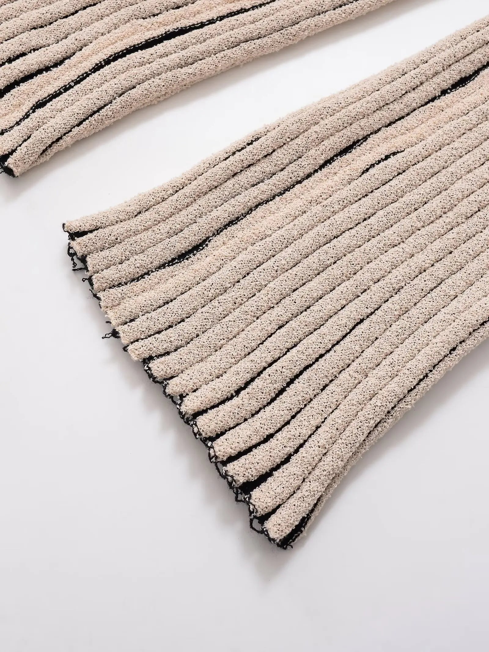 PB&ZA2025 Summer New Women's Striped Cut Drop Shoulder Sleeveless Knitted Jacket Top + Spliced Cut Knitted Casual Pants