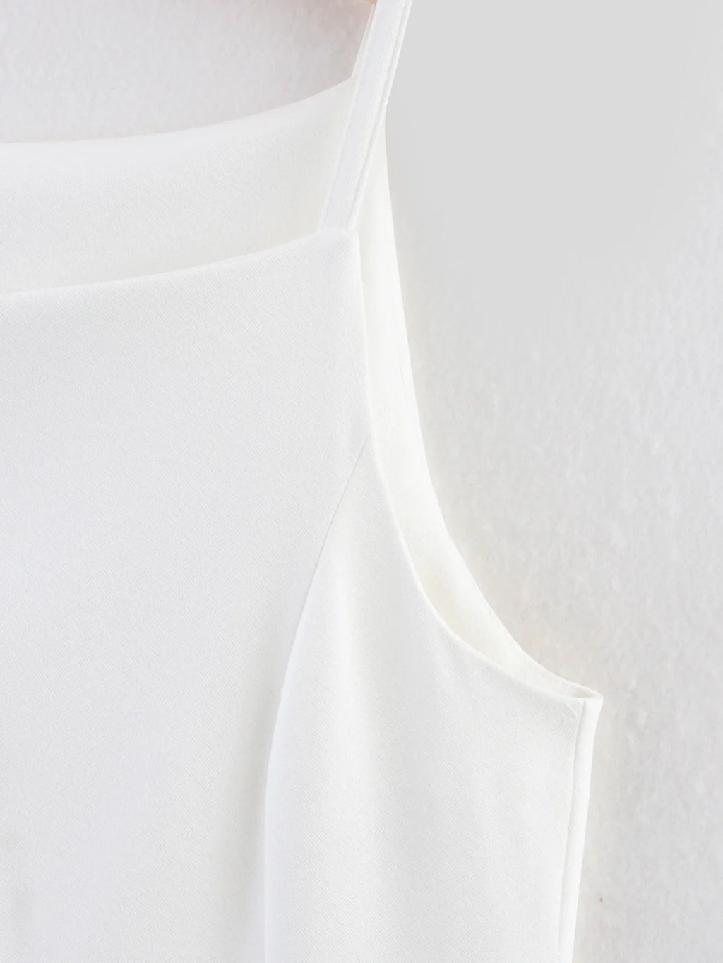Spring 2025 New Arrival White Strapless Midi Vest Short Tank Top Fashionable Elegant Color Block Polyester Blend Women's Vest