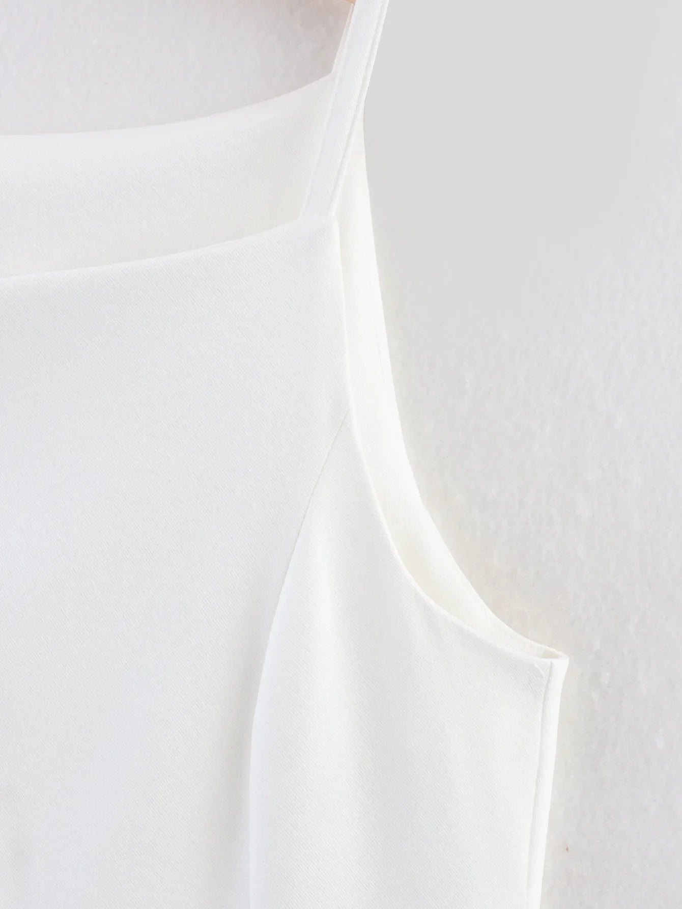 Spring 2025 New Arrival White Strapless Midi Vest Short Tank Top Fashionable Elegant Color Block Polyester Blend Women's Vest